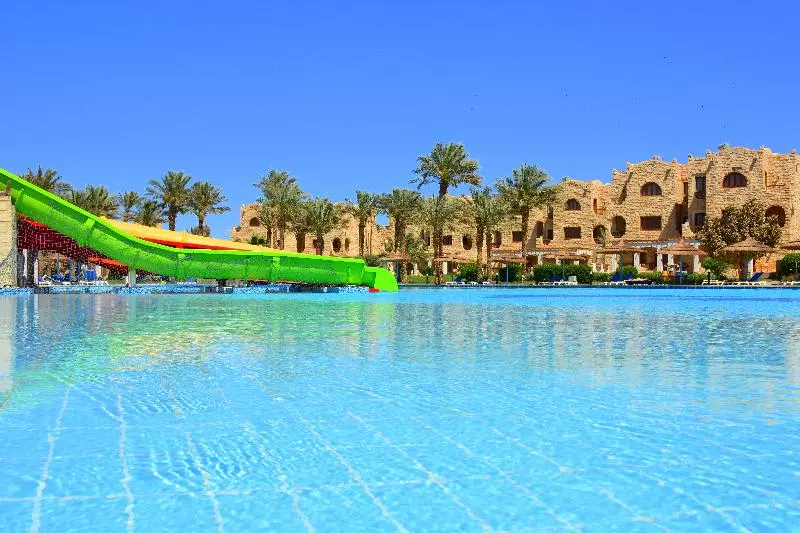 Fotos del hotel Royal Lagoons Resort & Aqua Park Families And Couples Only:  25