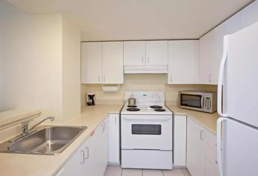 Fotos del hotel Candlewood Suites Montreal Downtown Centre Ville, An Ihg:  6