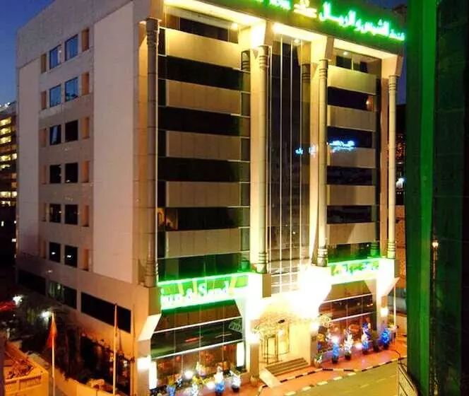 Sun And Sands Downtown