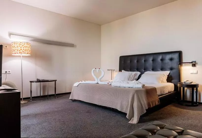 Fotos del hotel Axis Viana Business & Spa:  9