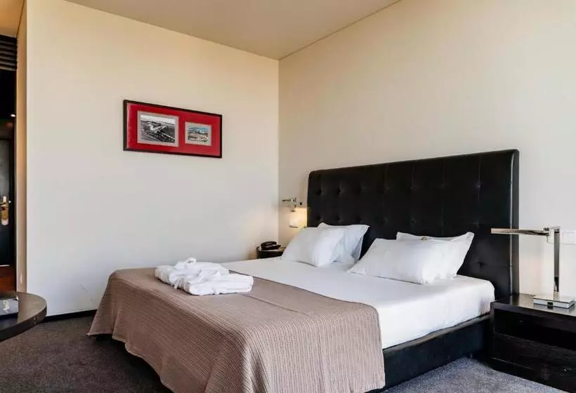 Axis Viana Business & Spa