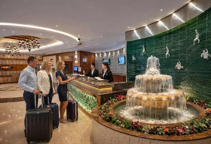Fotos del hotel Golden Tulip Al Barsha:  61
