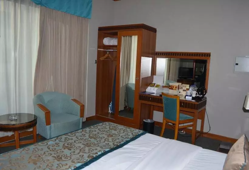 Fotos del hotel Golden Tulip Al Barsha:  70