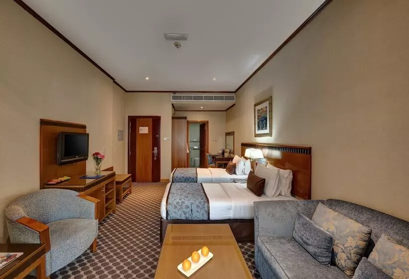 Fotos del hotel Golden Tulip Al Barsha:  82
