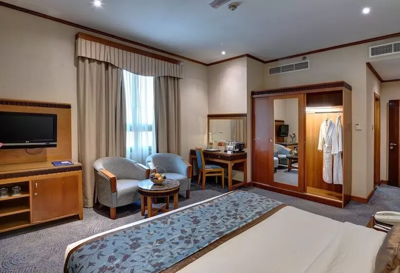 Fotos del hotel Golden Tulip Al Barsha:  90