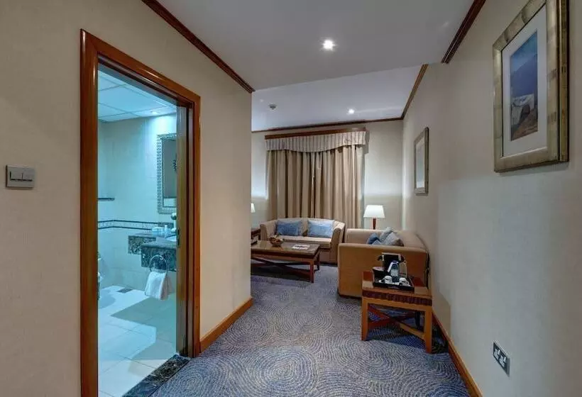 Fotos del hotel Golden Tulip Al Barsha:  95