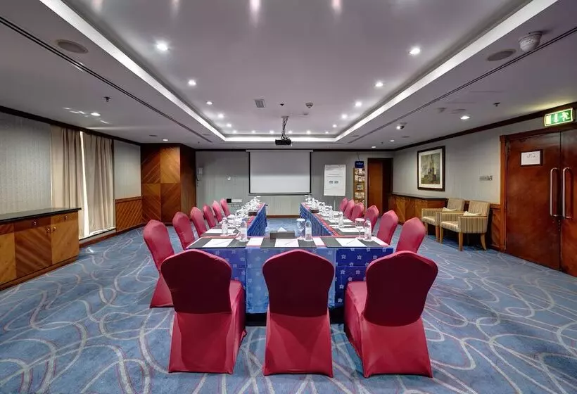 Fotos del hotel Golden Tulip Al Barsha:  9