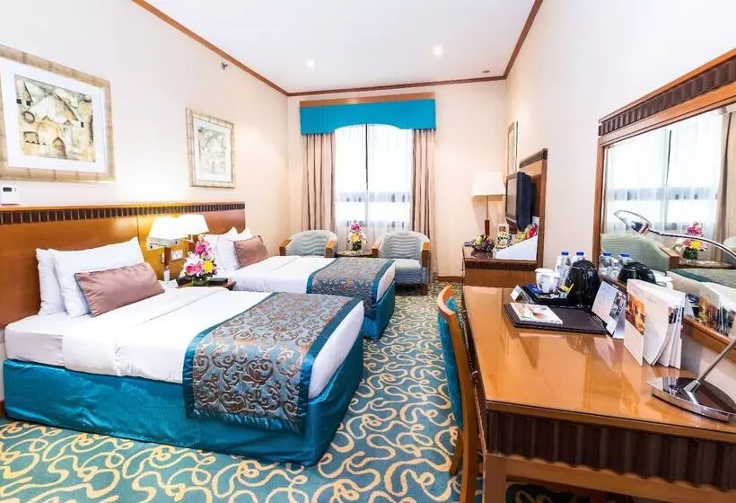 Fotos del hotel Golden Tulip Al Barsha:  2