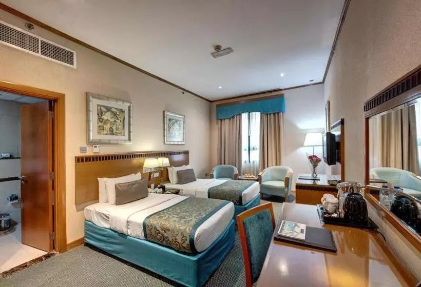 Fotos del hotel Golden Tulip Al Barsha:  14