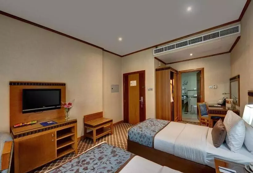 Fotos del hotel Golden Tulip Al Barsha:  10