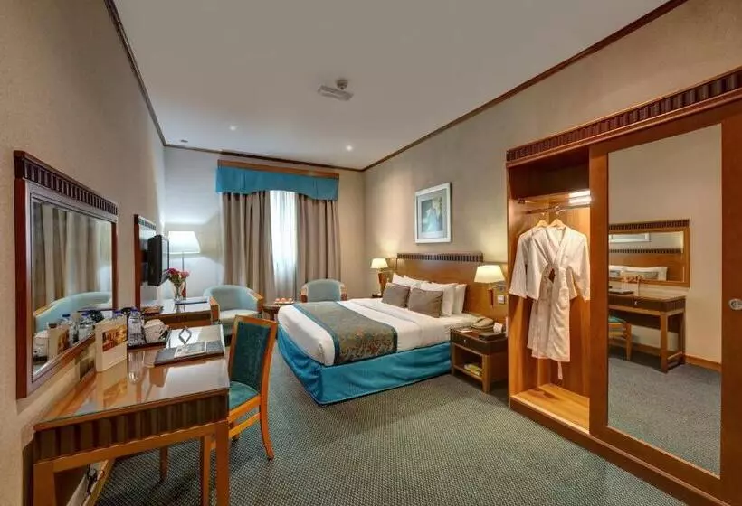 Fotos del hotel Golden Tulip Al Barsha:  11