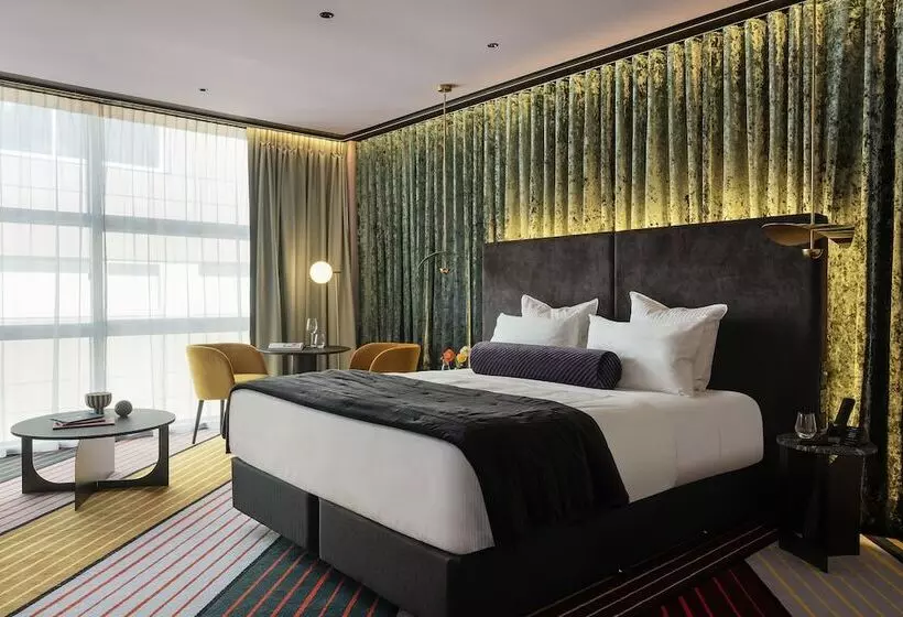 Fotos del hotel Q:  3