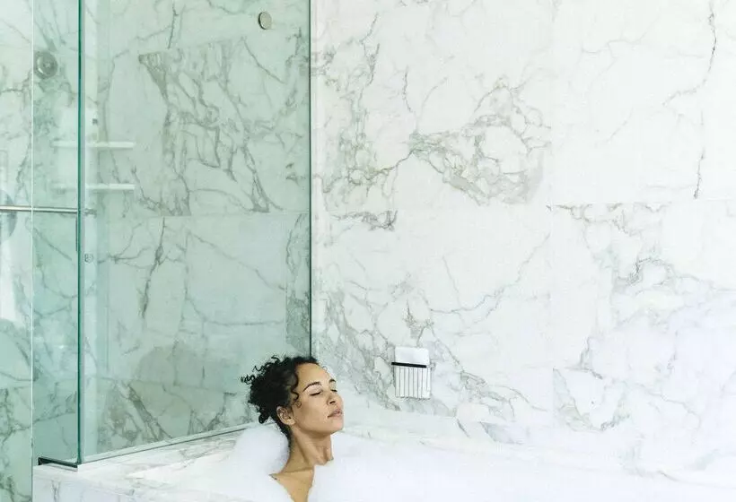 Fotos del hotel Shangri-la Vancouver:  2