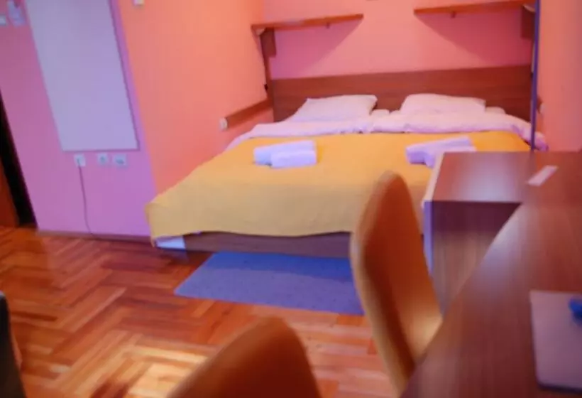 Fotos del hotel Car Royal Apartmans:  14