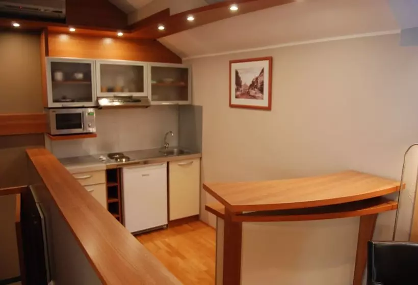 Fotos del hotel Car Royal Apartmans:  4