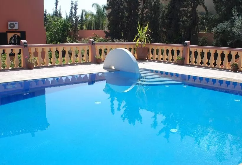 Fotos del hotel Villa Guest:  7