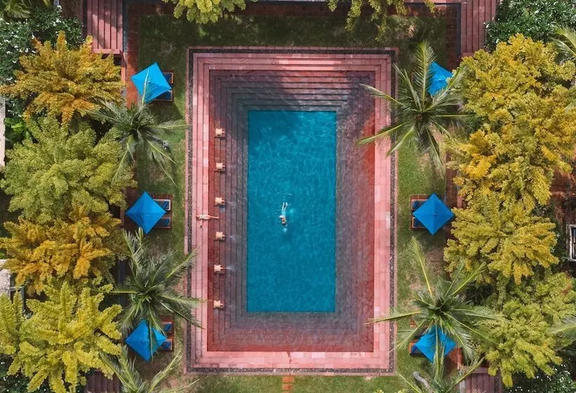 Melati Beach Resort & Spa