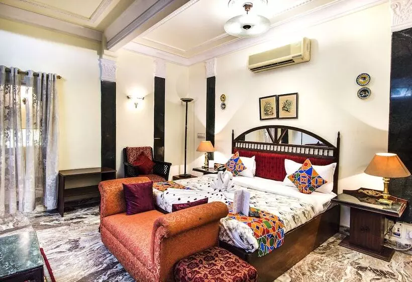 Fotos del hotel Sugan Niwas Palace:  15