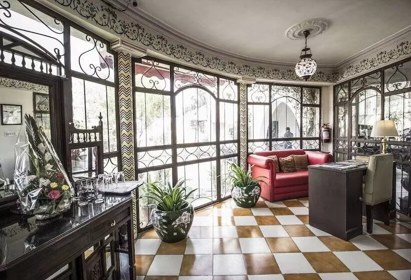 Fotos del hotel Sugan Niwas Palace:  25