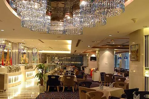 Fotos del hotel Titan Times:  11