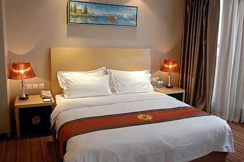 Fotos del hotel Titan Times:  12