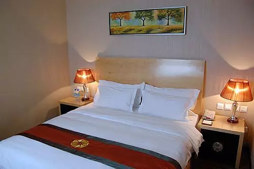 Fotos del hotel Titan Times:  13