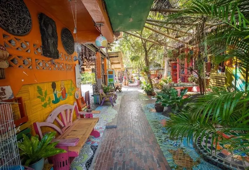 Fotos del hotel Varinda Garden Resort:  11