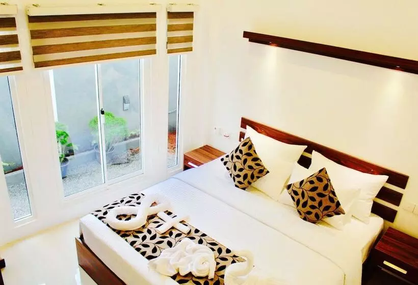 Fotos del hotel 8plusmotels:  14