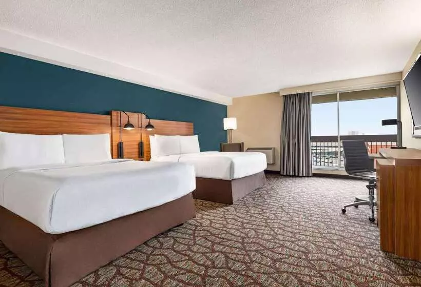 Fotos del hotel Wyndham Garden Niagara Falls Fallsview:  7