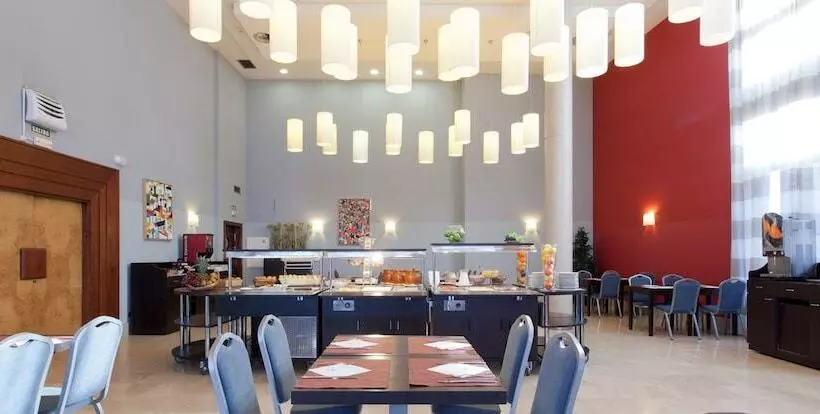 Fotos del hotel Avant Torrejon:  8