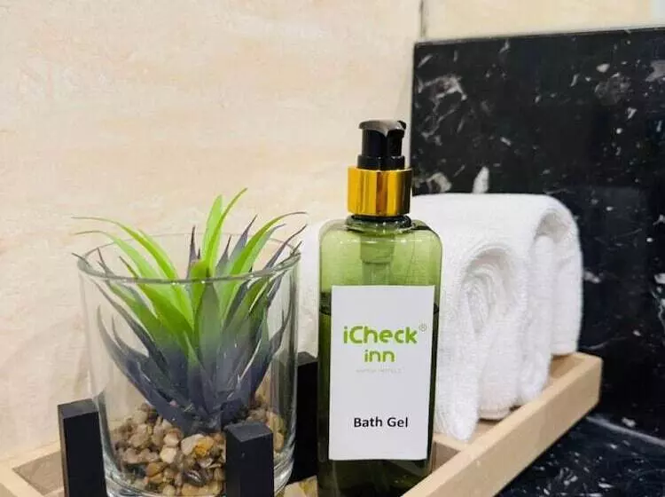 Fotos del hotel Icheck Inn Residence Soi 2  Sha Extra Plus:  6