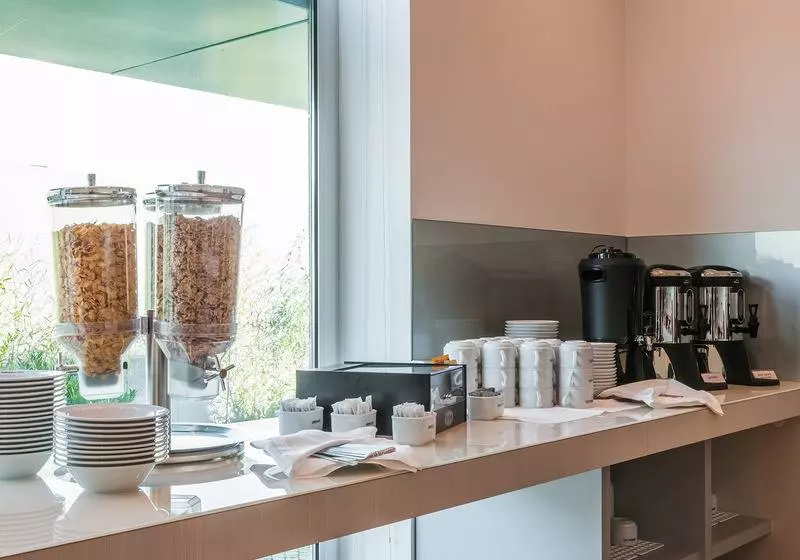 Fotos del hotel Opohotel Porto Aeroporto:  8