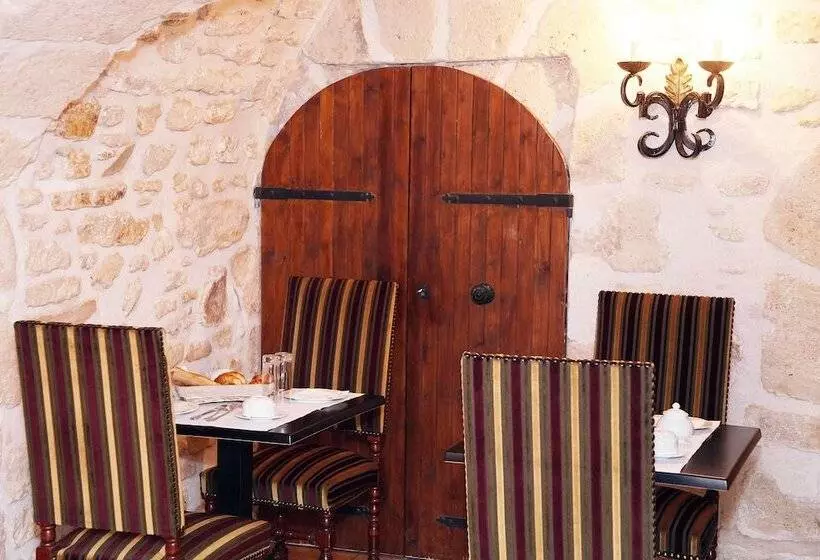 Fotos del hotel Hôtel Saintlouis Marais:  3