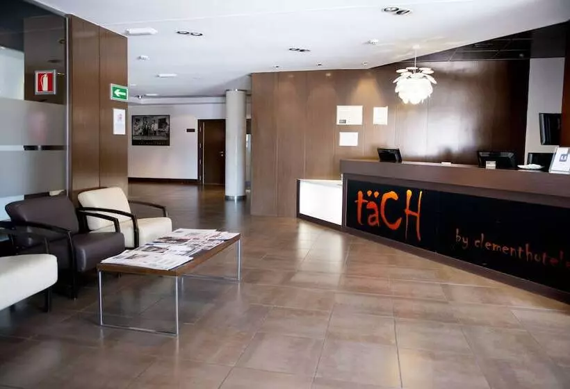 Fotos del hotel Täch Madrid Airport:  2