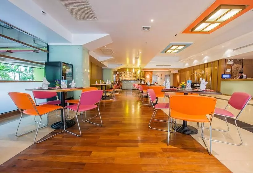 Fotos del hotel The Seasons Bangkok Huamark  Sha:  24