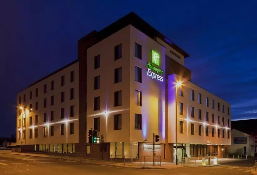 Holiday Inn Express Cheltenham Town Centre, An Ihg