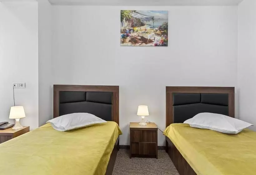 Fotos del hotel Lina:  23