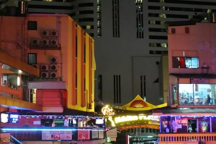 Fotos del hotel Majestic Suites:  12