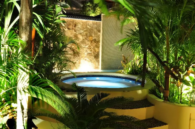 Fotos del hotel Porto Playa Condo Hotel And Beach Club:  15