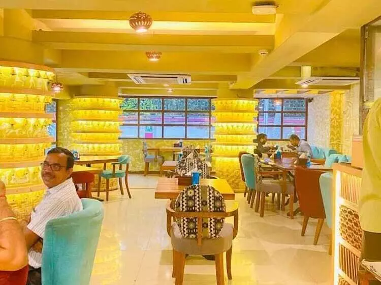 Fotos del hotel Ramee Guestline  Dadar:  14