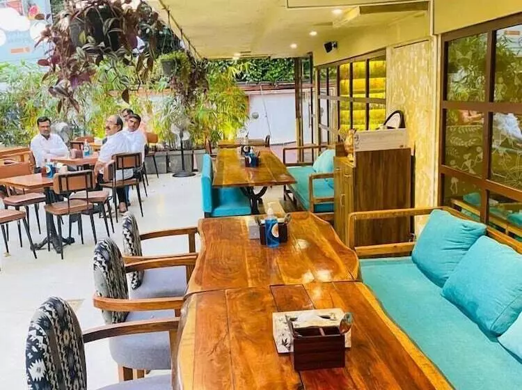 Fotos del hotel Ramee Guestline  Dadar:  4