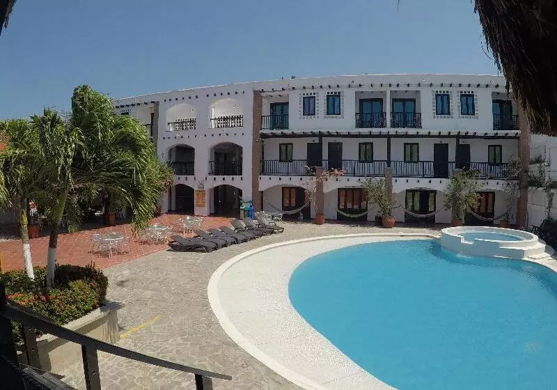 Fotos del hotel Sansiraka:  8