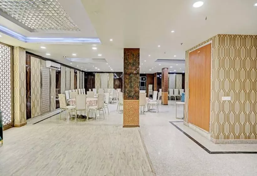 Fotos del hotel The Orion  Greater Kailash:  2