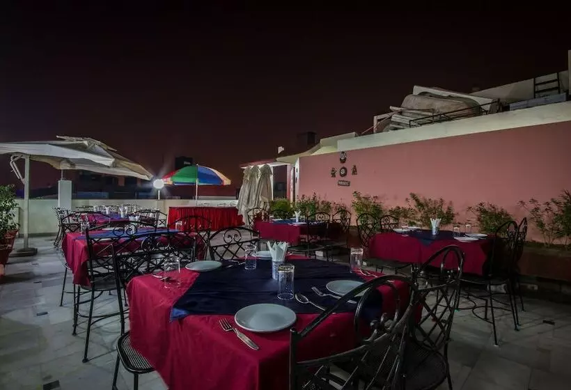 Fotos del hotel The Suncourt  Yatri:  7