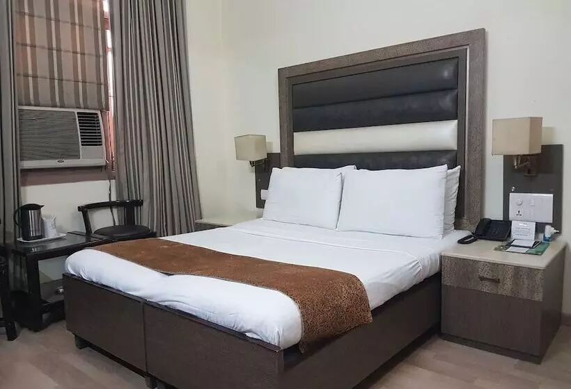 Fotos del hotel The Suncourt  Yatri:  18