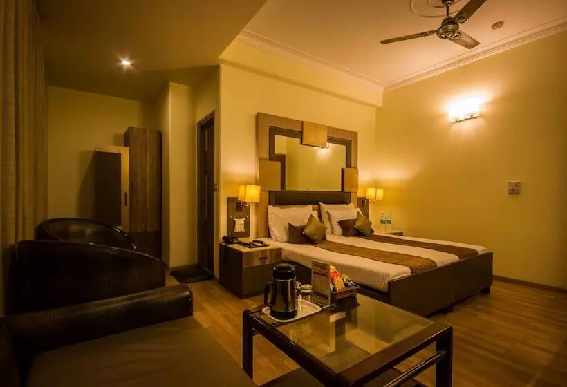 Fotos del hotel The Suncourt  Yatri:  24