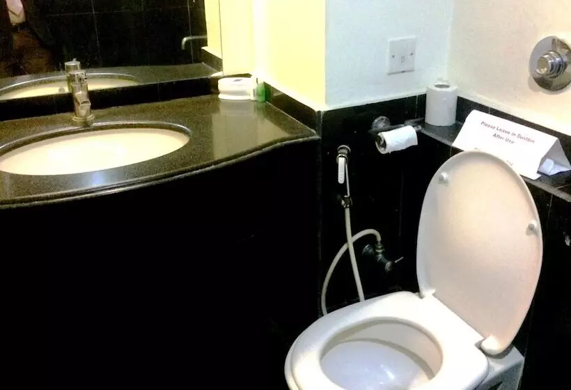 Fotos del hotel Dr.rajkumar International:  15