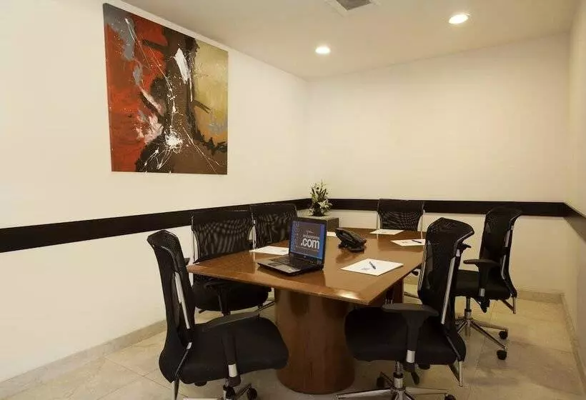 Fotos del hotel One Aguascalientes San Marcos:  12