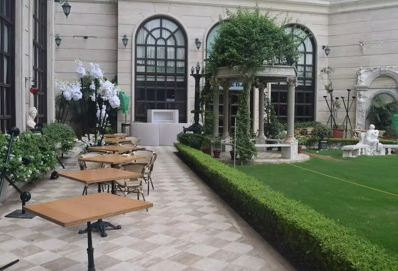 Fotos del hotel The Royal Plaza:  5