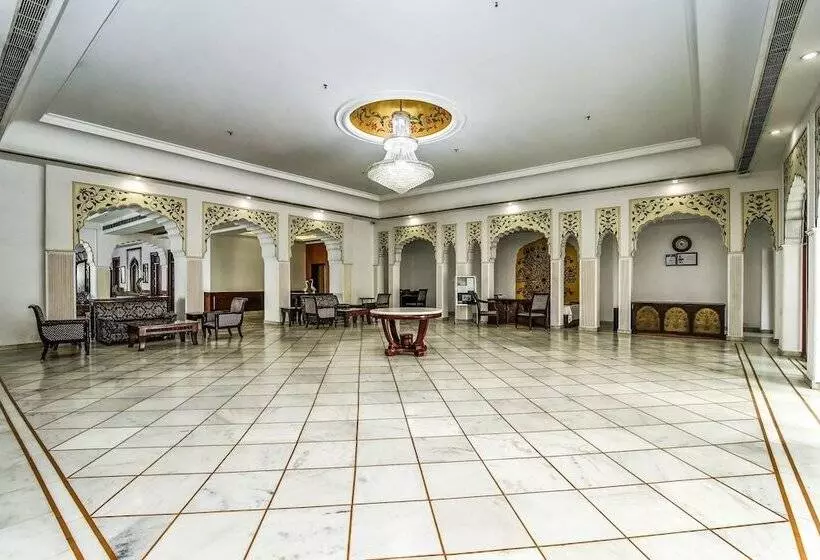 Fotos del hotel Utkarsh Vilas Tavisha:  11